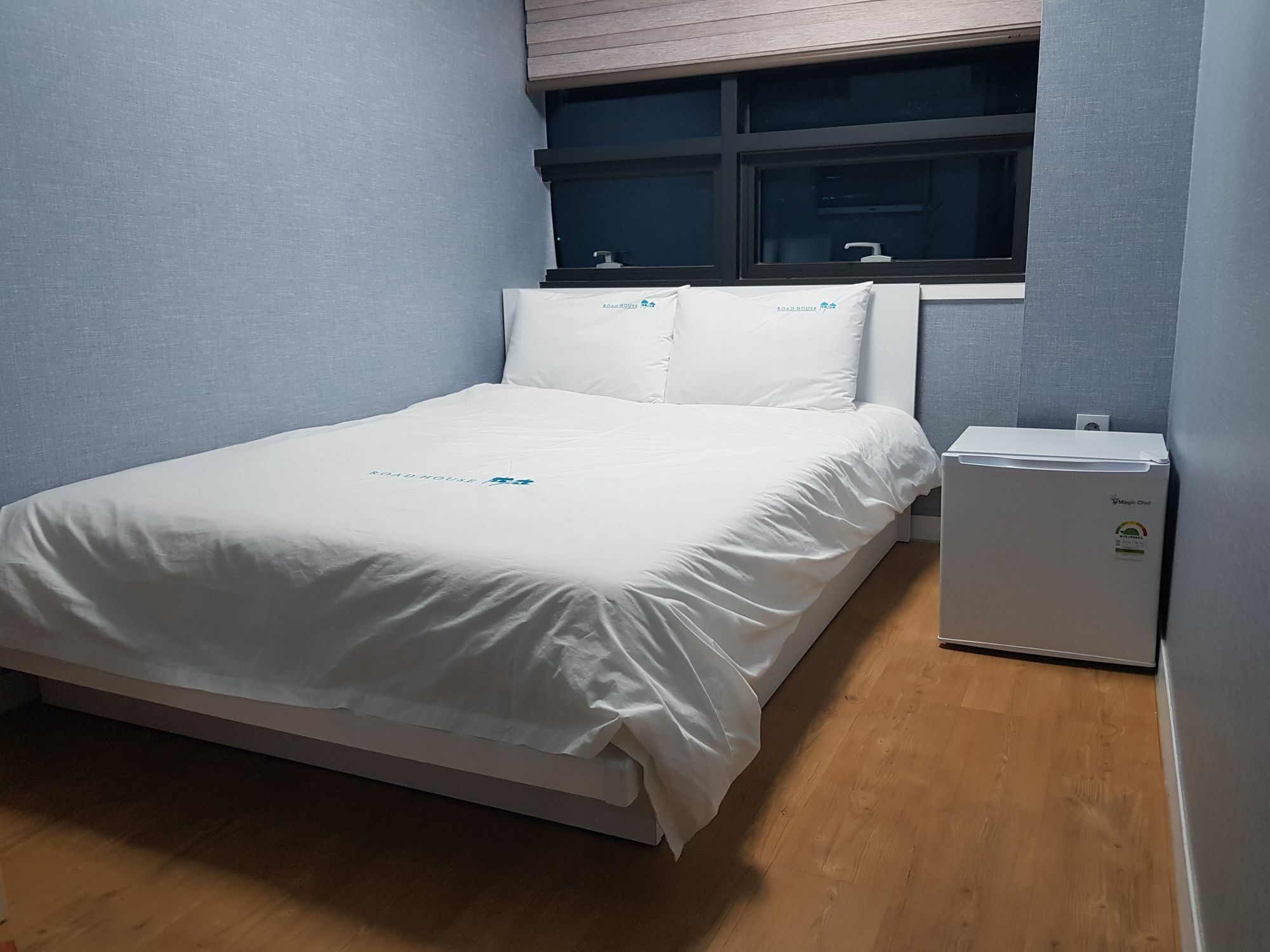 Roadhouse Hongdae Shinchon Hotel โซล ภายนอก รูปภาพ