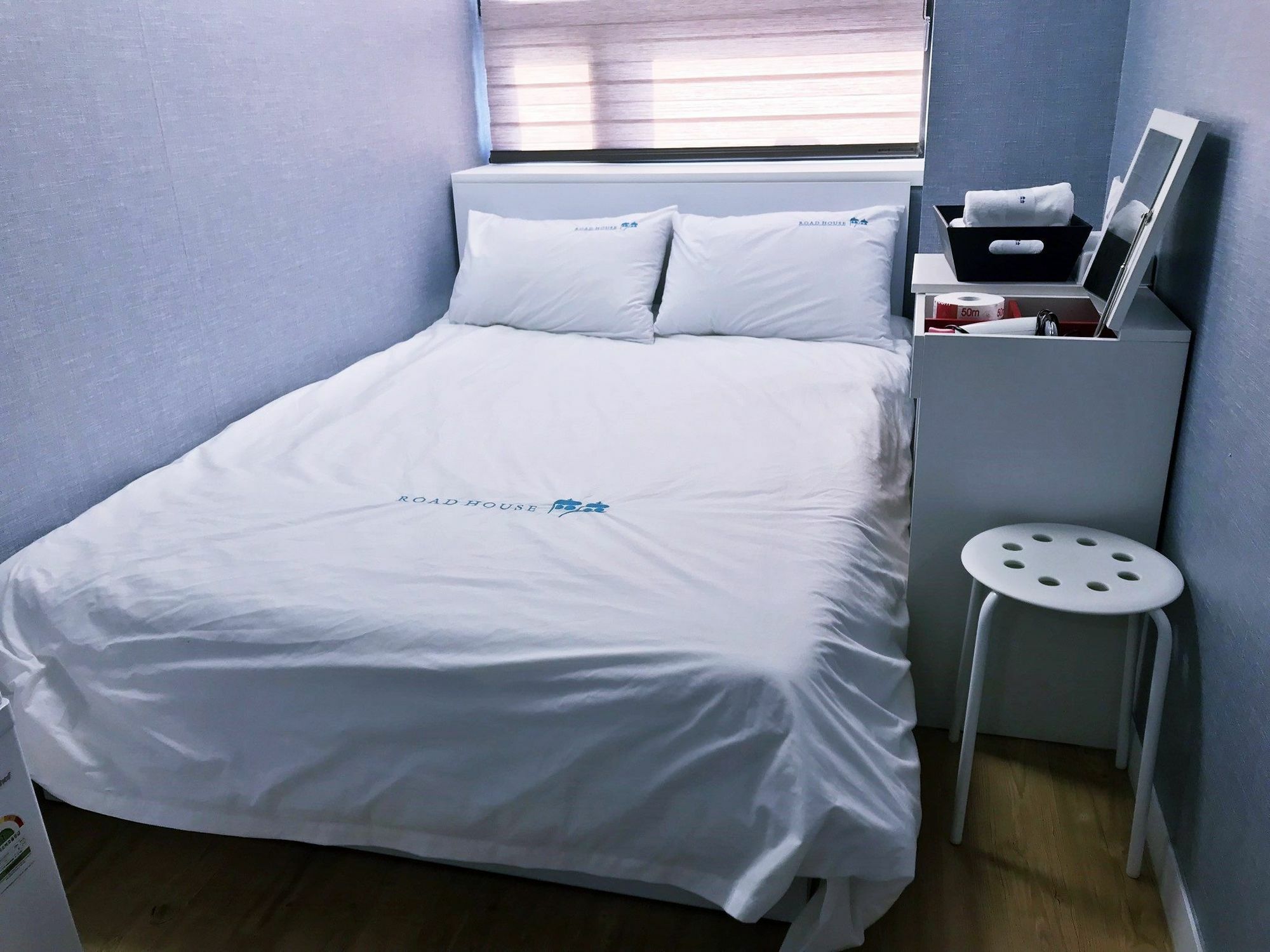Roadhouse Hongdae Shinchon Hotel โซล ภายนอก รูปภาพ