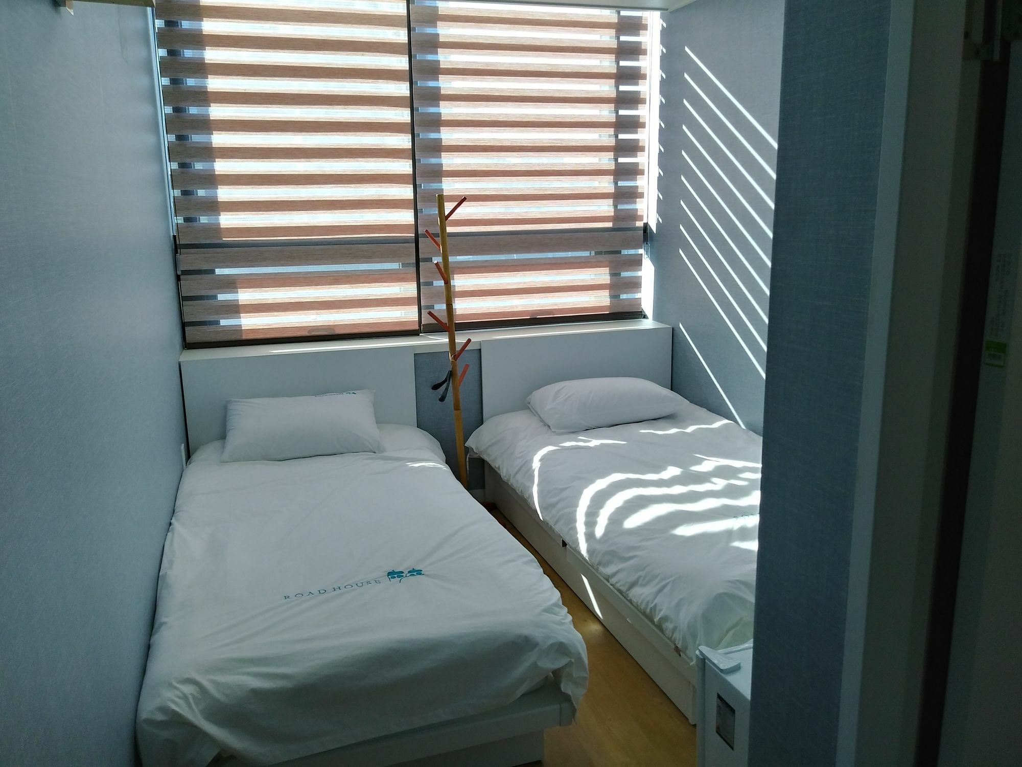 Roadhouse Hongdae Shinchon Hotel โซล ภายนอก รูปภาพ