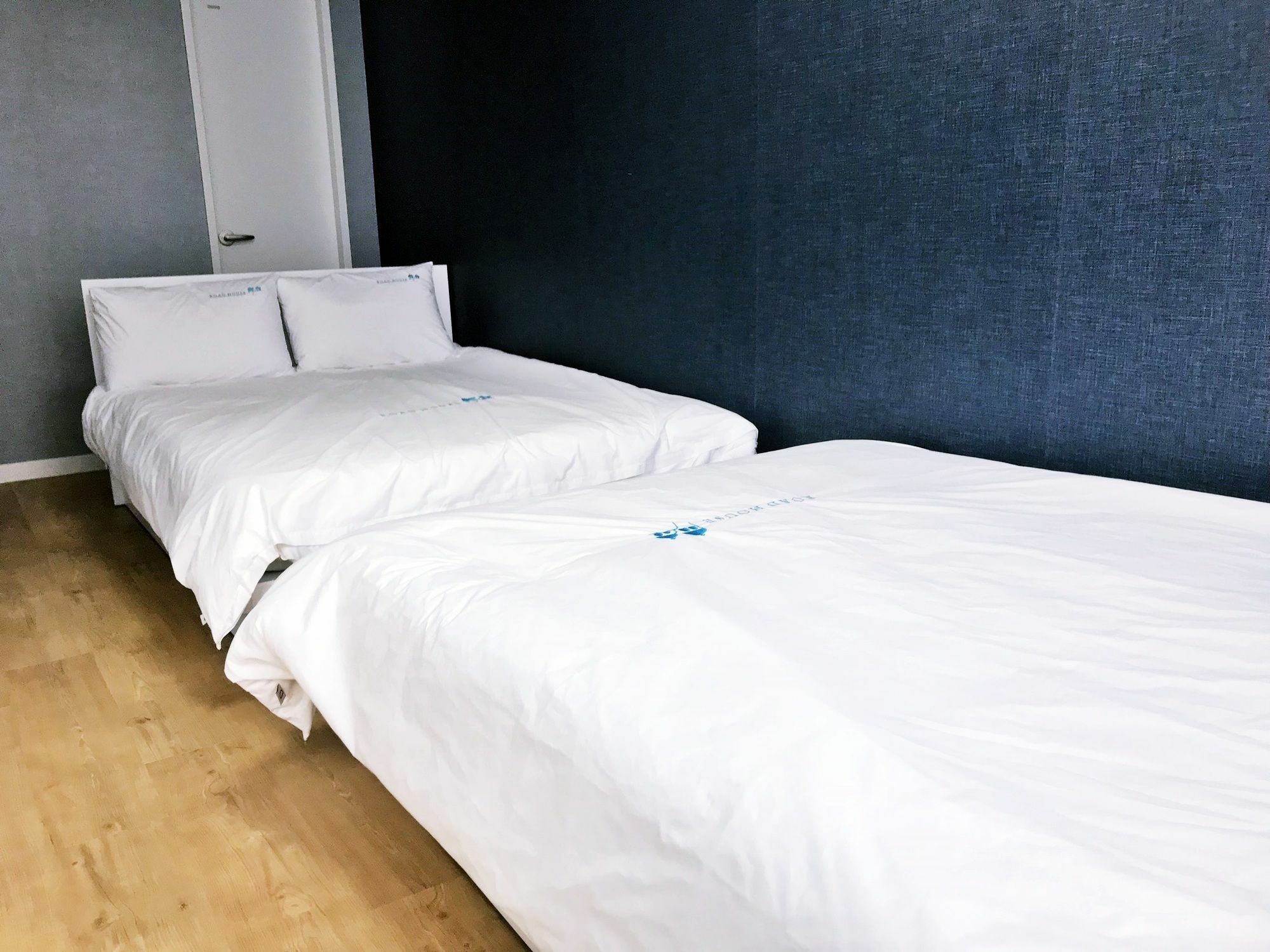 Roadhouse Hongdae Shinchon Hotel โซล ภายนอก รูปภาพ